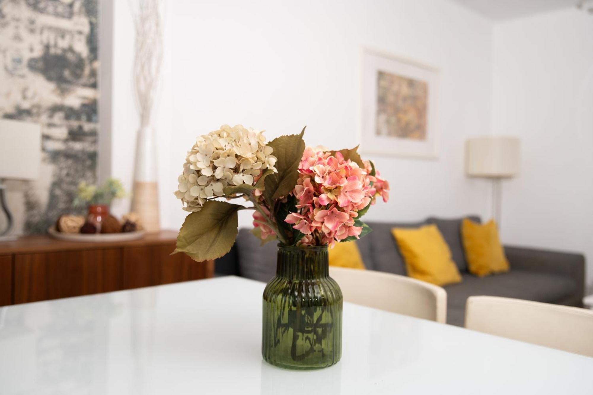 Superb Location & Chic Suite W' 2Bedroom Budapest Exterior foto